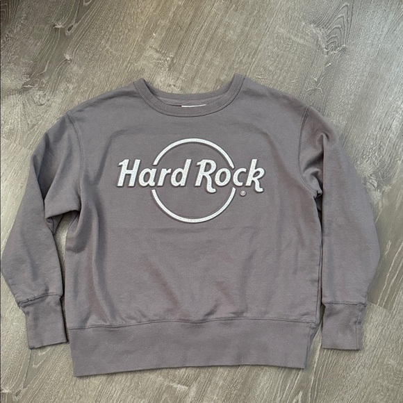 Hard Rock Cafe Tops - Hard Rock Crewneck Sweatshirt in Dusty Gray XS
